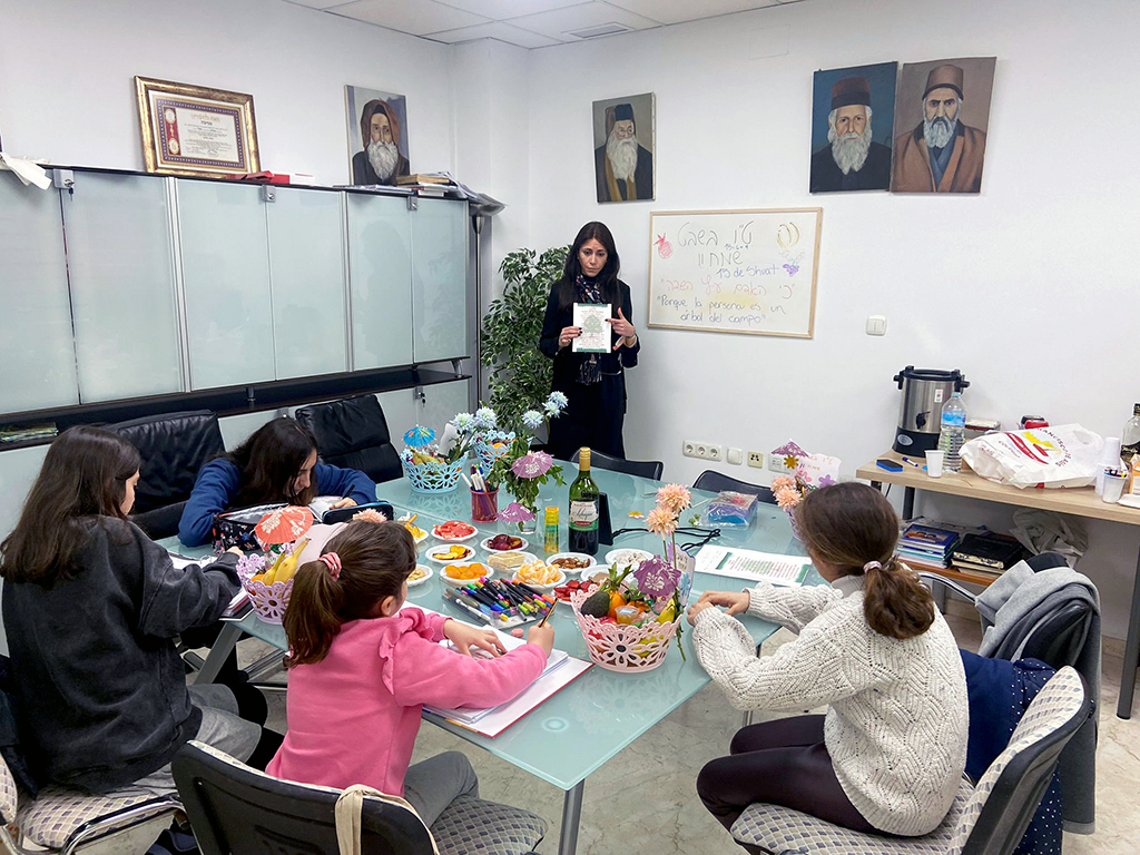 clases de torá para niñas